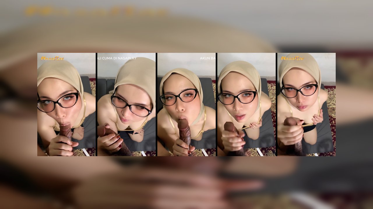 Beautiful Hijab Teacher Loves to Suck